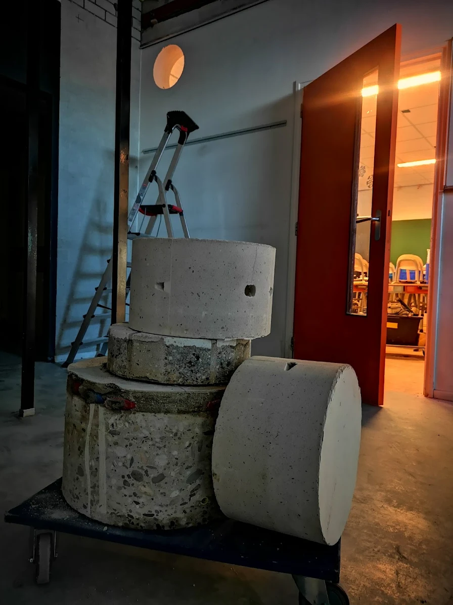 Grote betonnen boorkernen na diamantboren